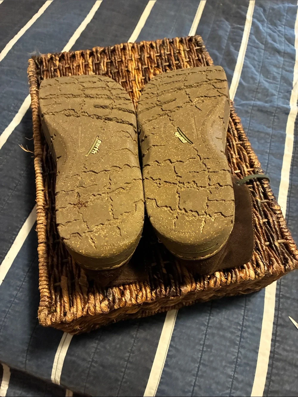Men's Brown Suede Chukka Boots with Green Lining